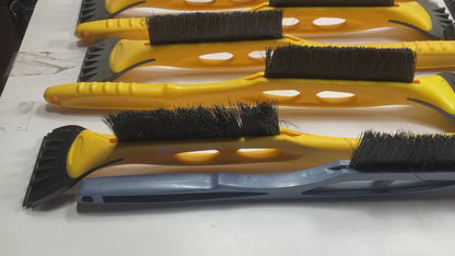 40 Assorted Mixed Ice Scrapers & Snow Broom Brushes - ICE SCRAPER Lot #8