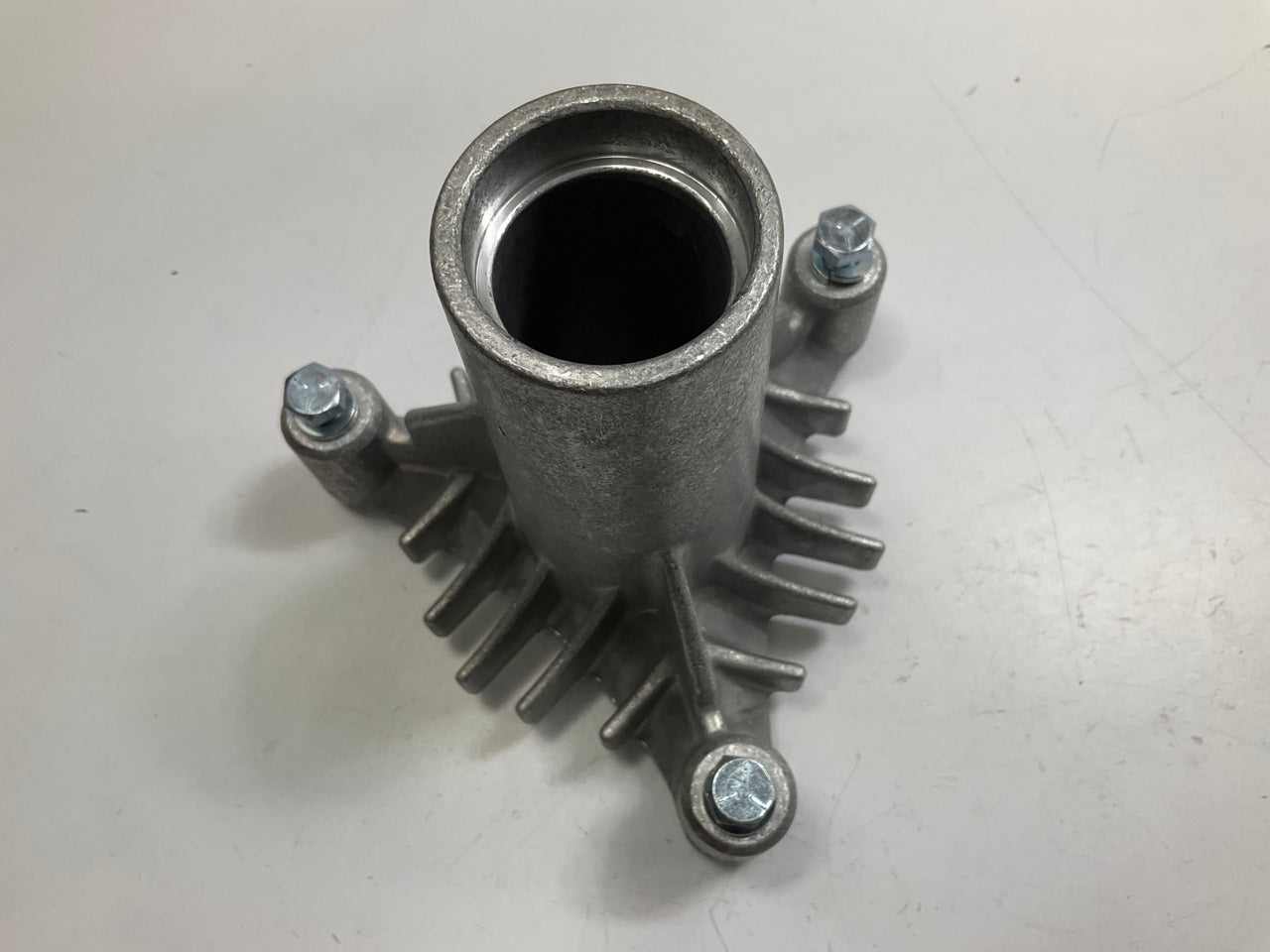 Primeline 7-03125 Spindle Housing Replaces: AYP Sears Roper 128774