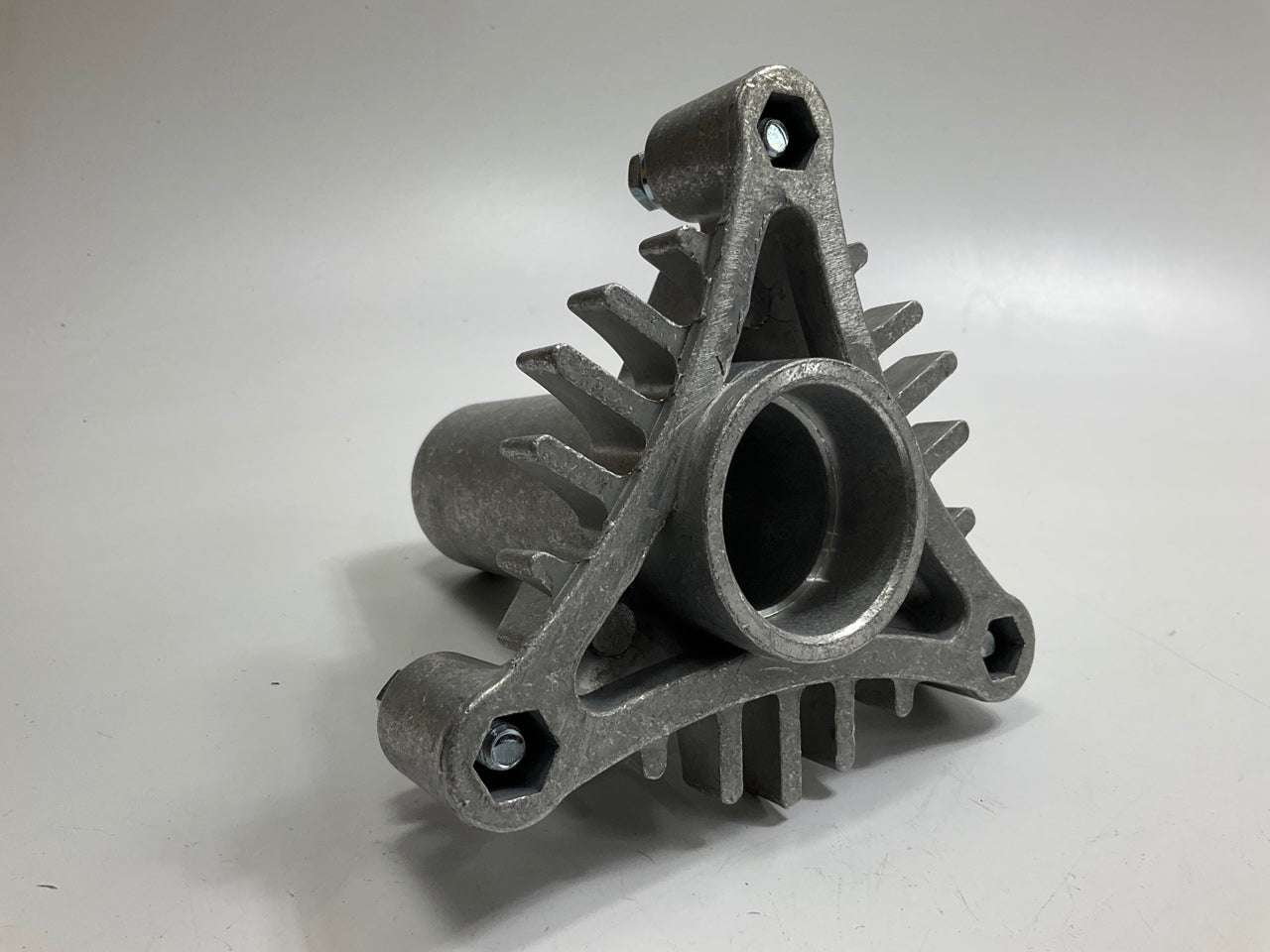 Primeline 7-03125 Spindle Housing Replaces: AYP Sears Roper 128774
