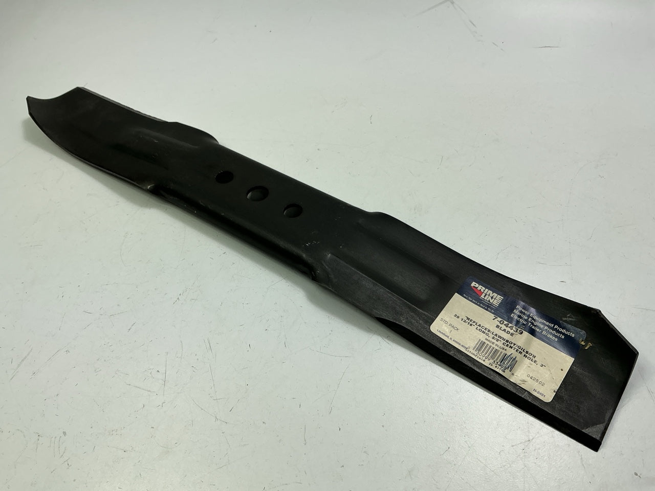 Primeline 7-04439 Lawn Mower Blade 19'' Long , 3/8'' Center Hole , 2'' Wide