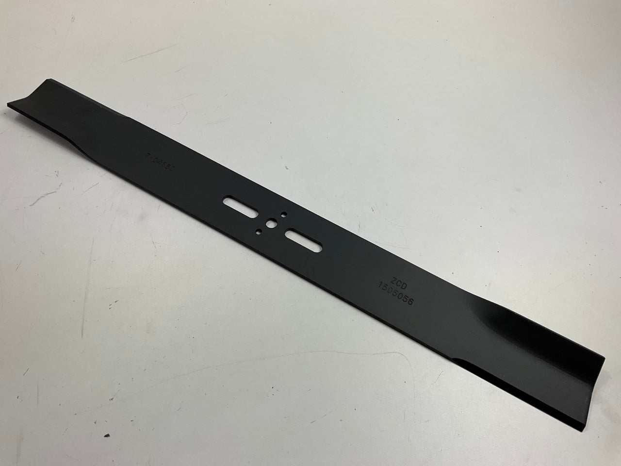 Primeline 7-04660 Universal Lawn Mower Blade 22'' Flat- 3/8'' Center Hole