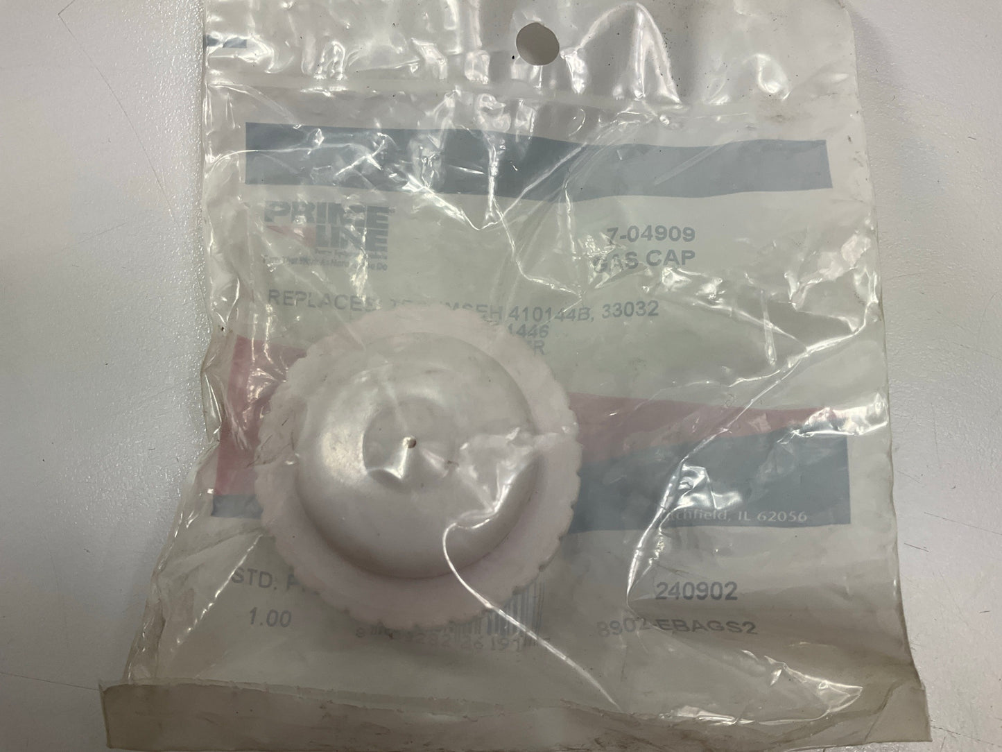 Primeline 7-04909 Vented Plastic Gas Cap 1 1/2'' Diameter 410144B, 33032, 681446