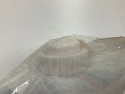Primeline 7-04909 Vented Plastic Gas Cap 1 1/2'' Diameter 410144B, 33032, 681446