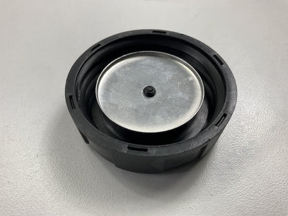 Primeline 7-04928 Plastic Gas Cap 2-3/8 '' OD 125-033, 125-179, 125-223, B1SB8000