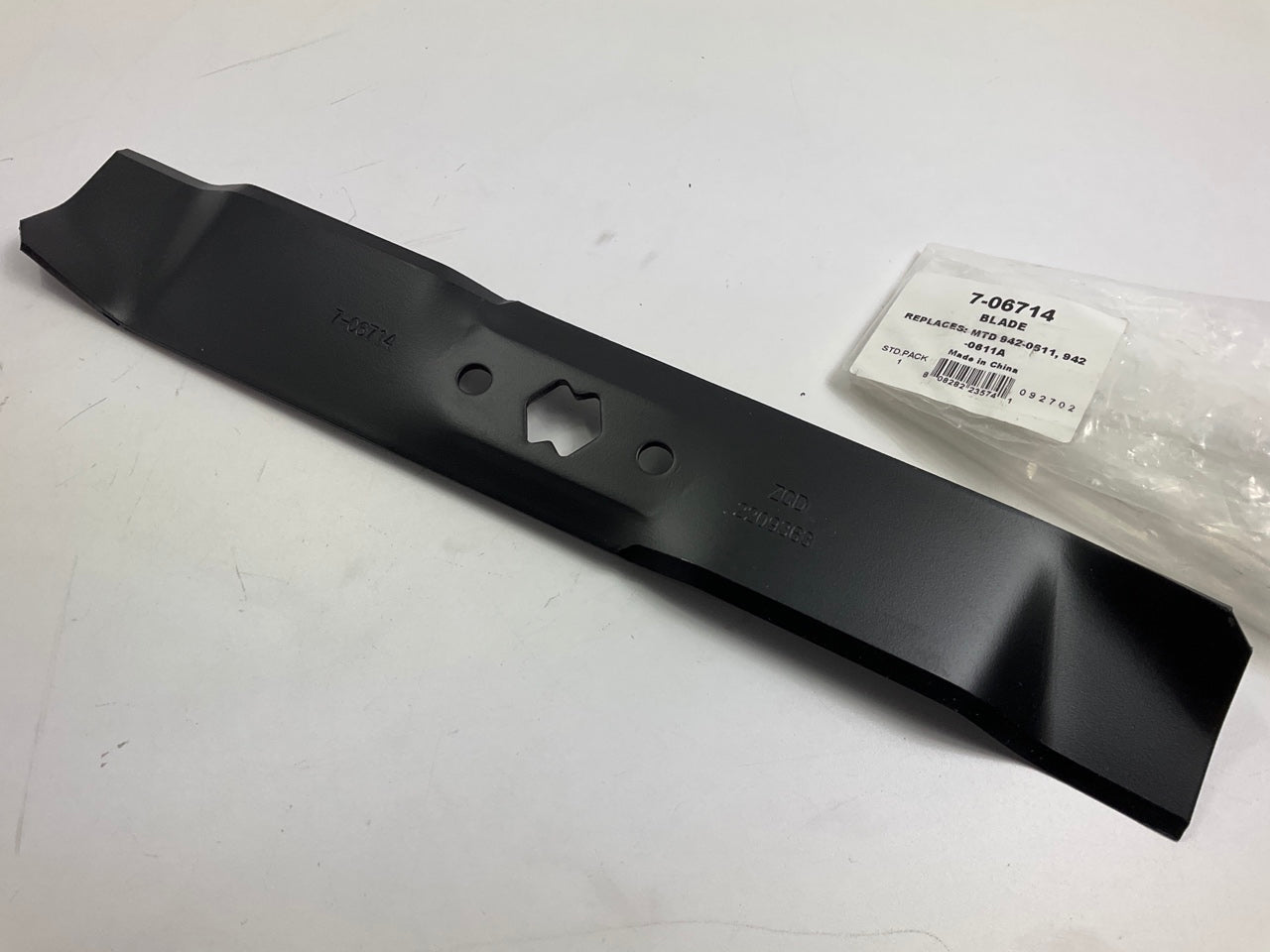 Primeline 7-06714 Lawn Mower Blade 16 3/16'' Length, H-pattern Cutout Center Hole