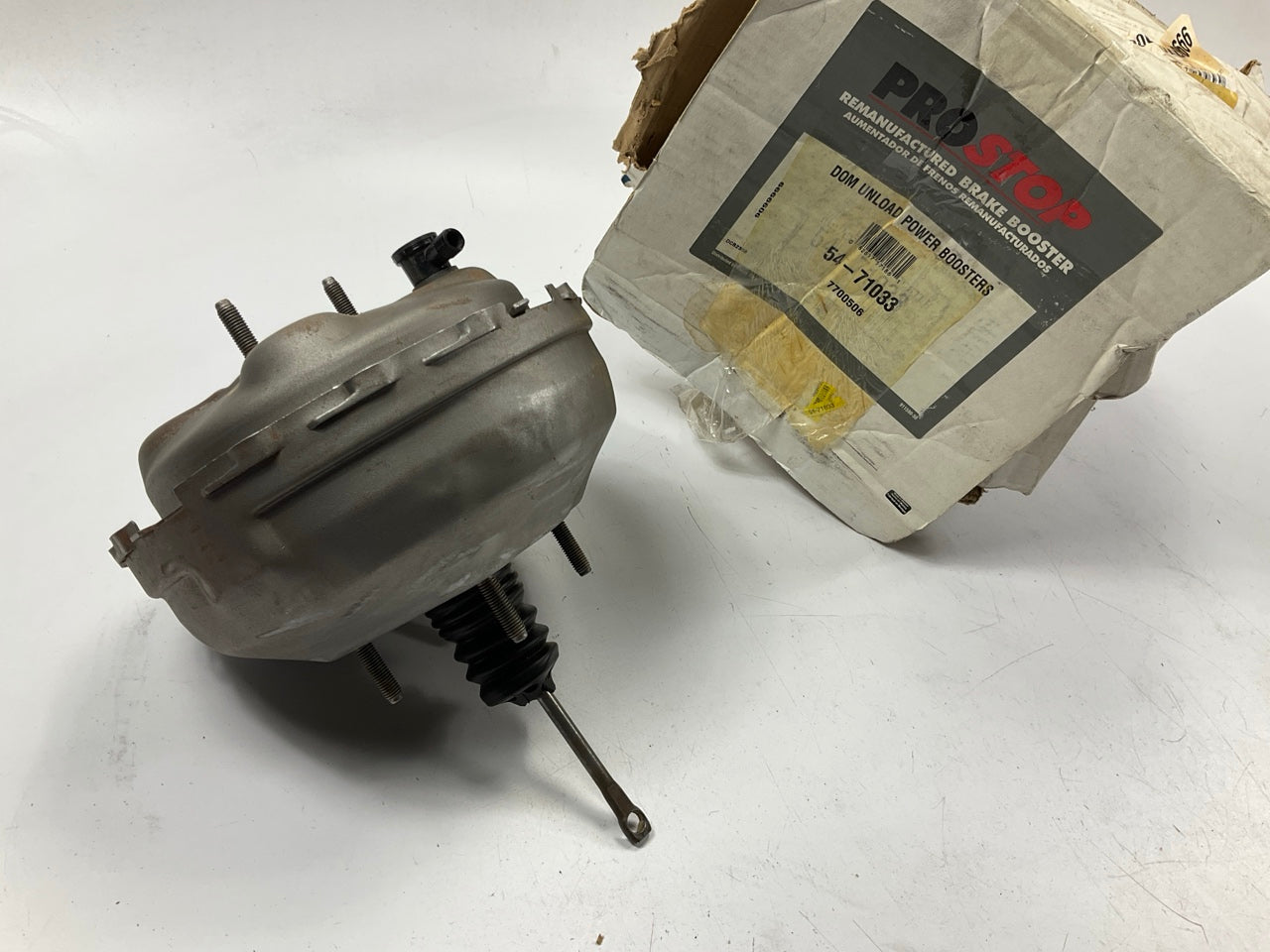 REMAN. Pro Stop 54-71033 Power Brake Booster