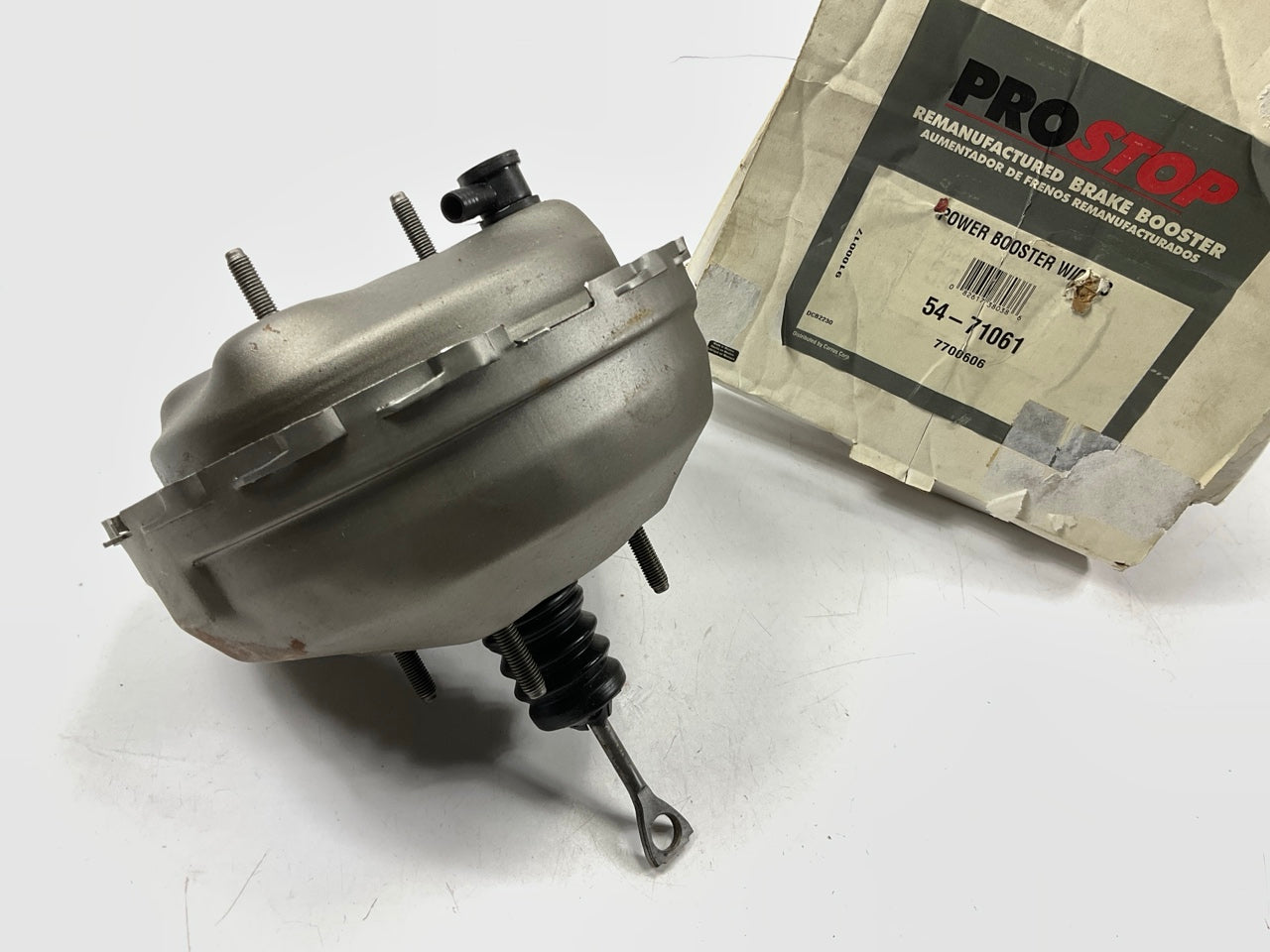 REMAN. Pro Stop 54-71061 Power Brake Booster