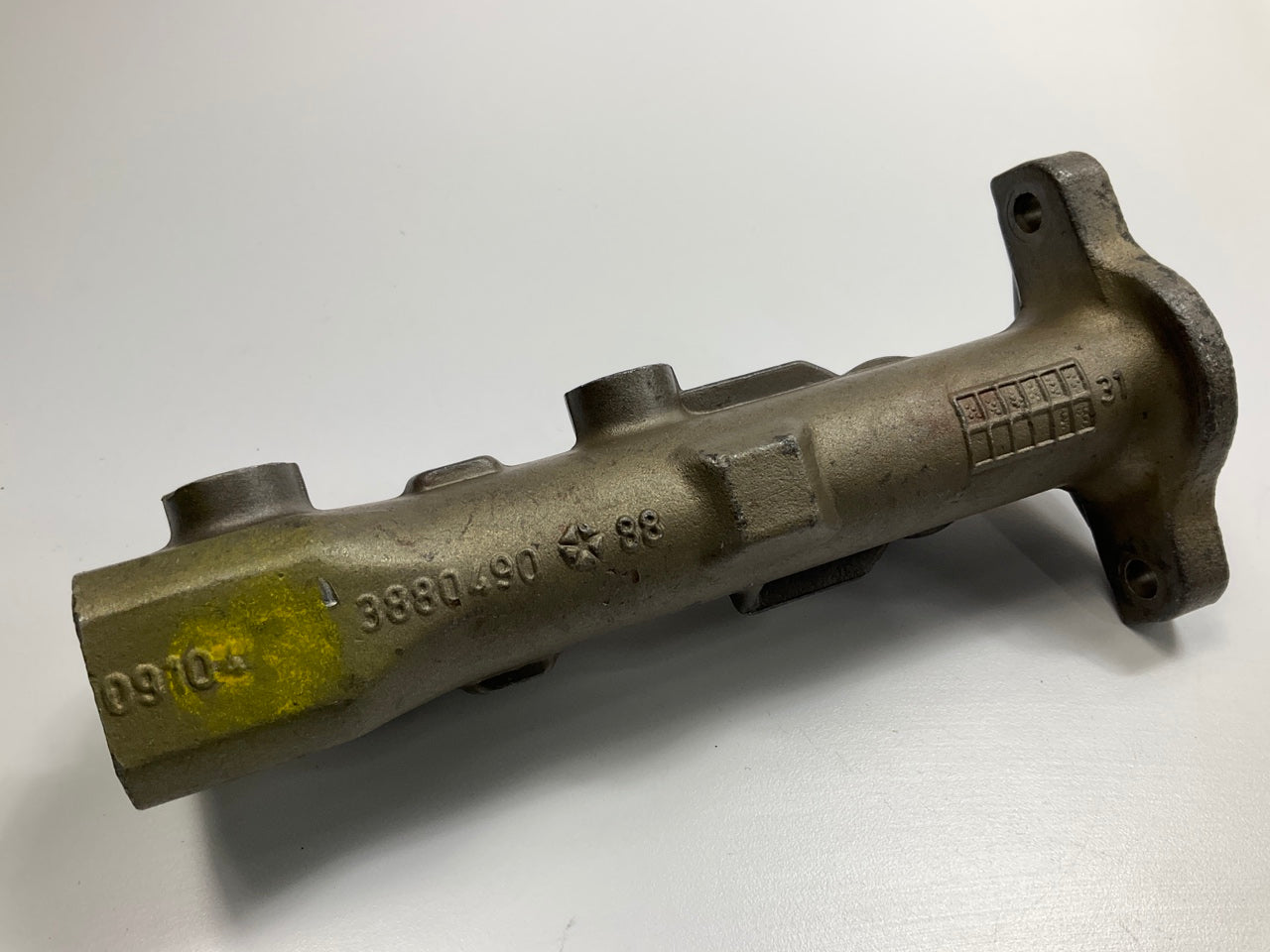 REMAN. Pro Stop M1945 Brake Master Cylinder