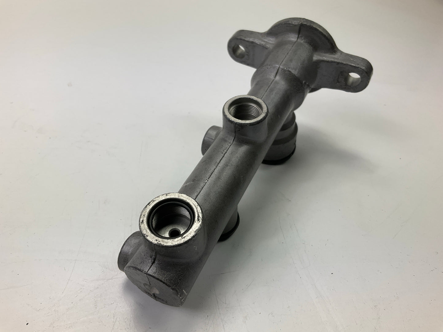 REMAN. Pro Stop M1949 Brake Master Cylinder