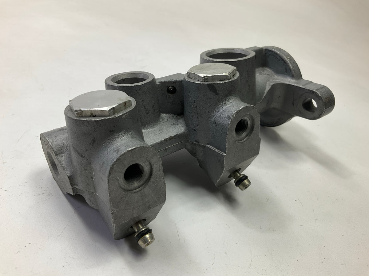 REMAN. Pro Stop M3001 Brake Master Cylinder