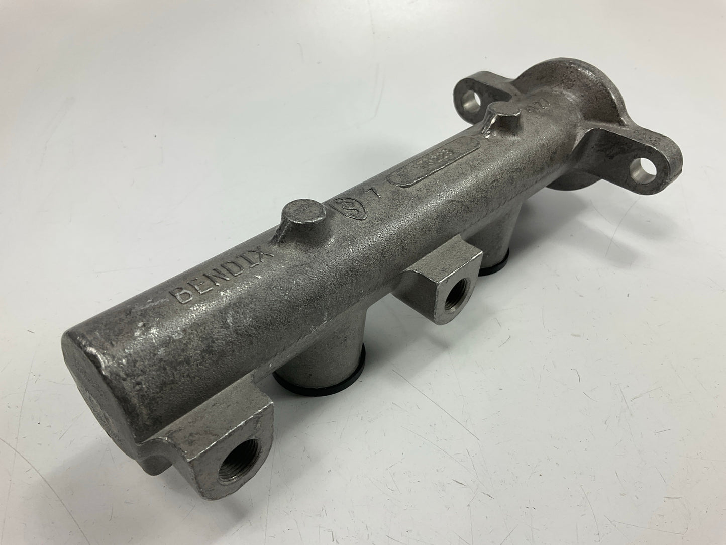 Pro Stop M3059 Brake Master Cylinder W/ O Reservoir 95-02 Continental - REMAN