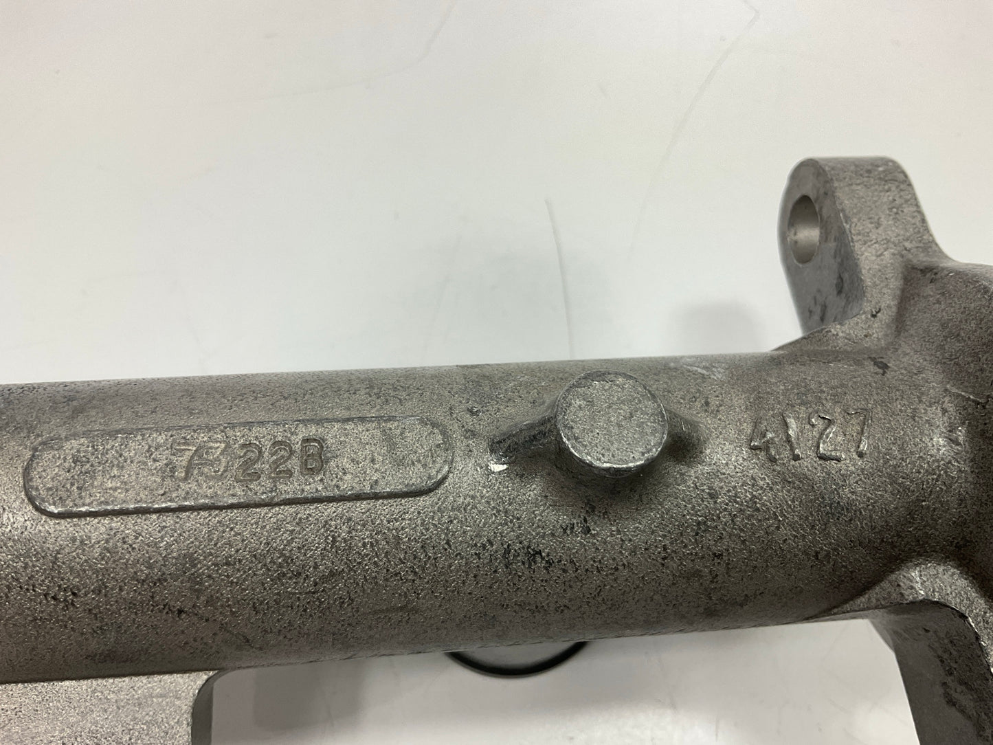 Pro Stop M3059 Brake Master Cylinder W/ O Reservoir 95-02 Continental - REMAN
