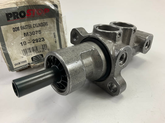 REMAN. Pro Stop M3075 Brake Master Cylinder