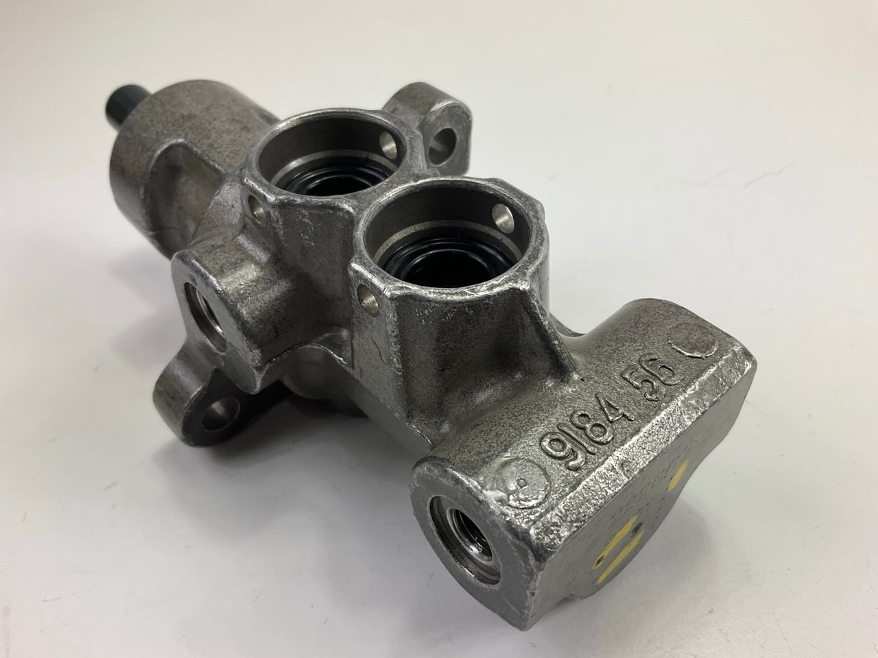 REMAN. Pro Stop M3075 Brake Master Cylinder