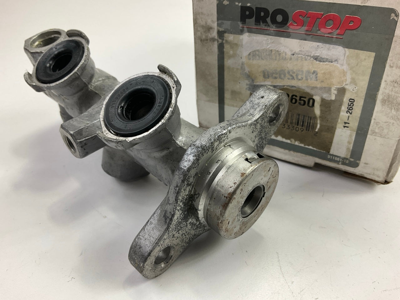 REMAN. Pro Stop M52650 Brake Master Cylinder