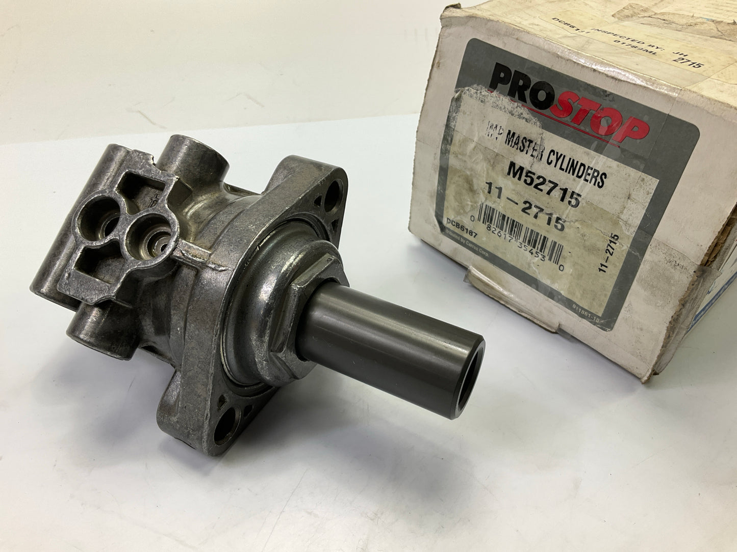 REMAN. Pro Stop M52715 Brake Master Cylinder