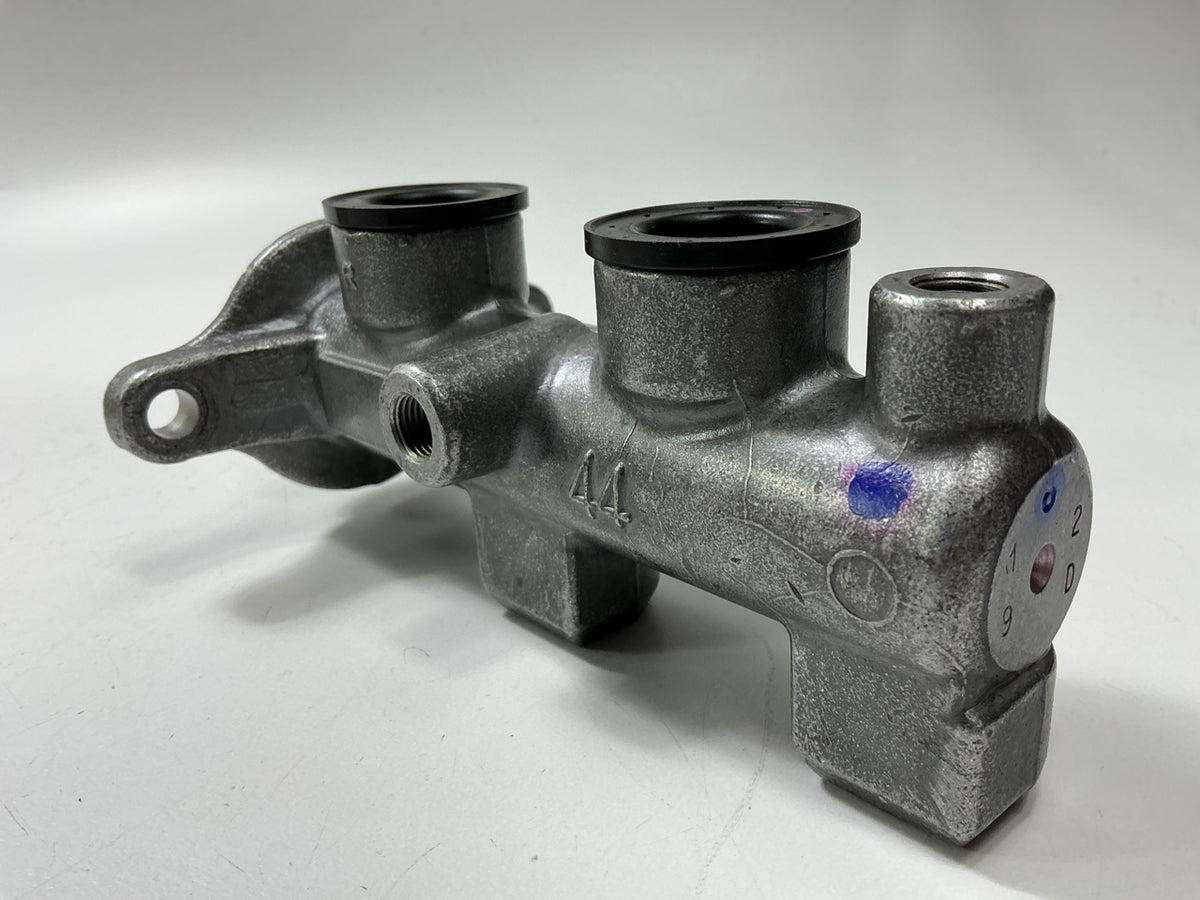 Pro Stop M55105 Brake Master Cylinder 1997-2003 Escort, 1997-1999 Tracer