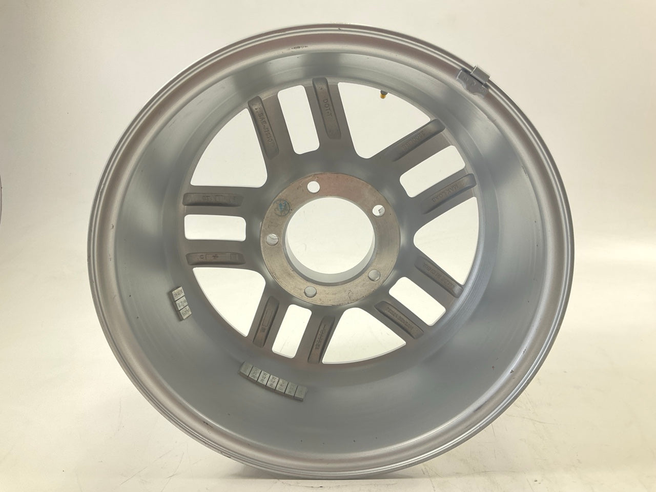 Proline 185S Aluminum Alloy Replacement Wheel 17''x8'', +15mm, 5x5.5'' Bolt Pattern
