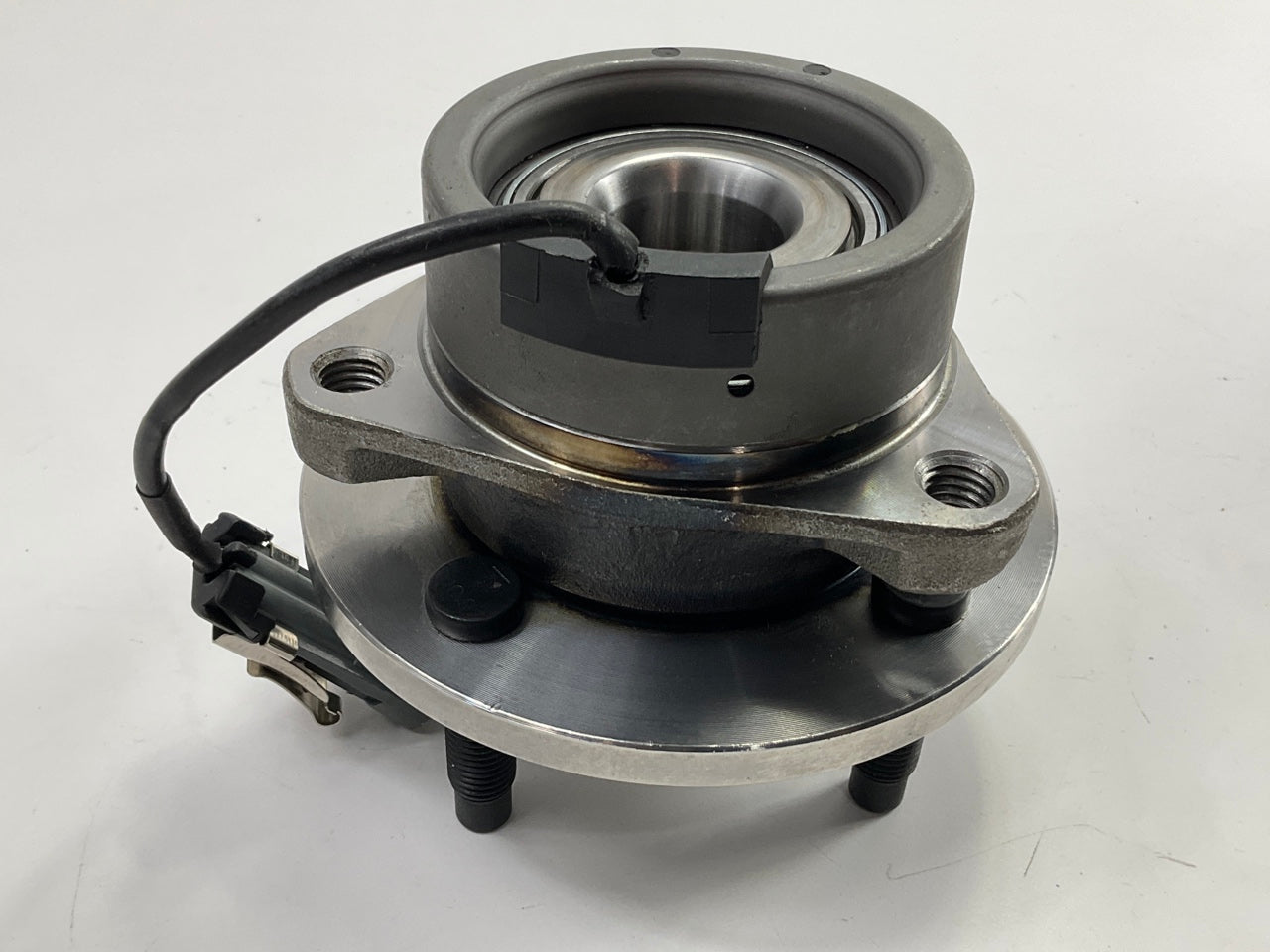 Proline 513204 Front Wheel Bearing Hub For 2006-08 Chevy Cobalt, 2007-08 G5