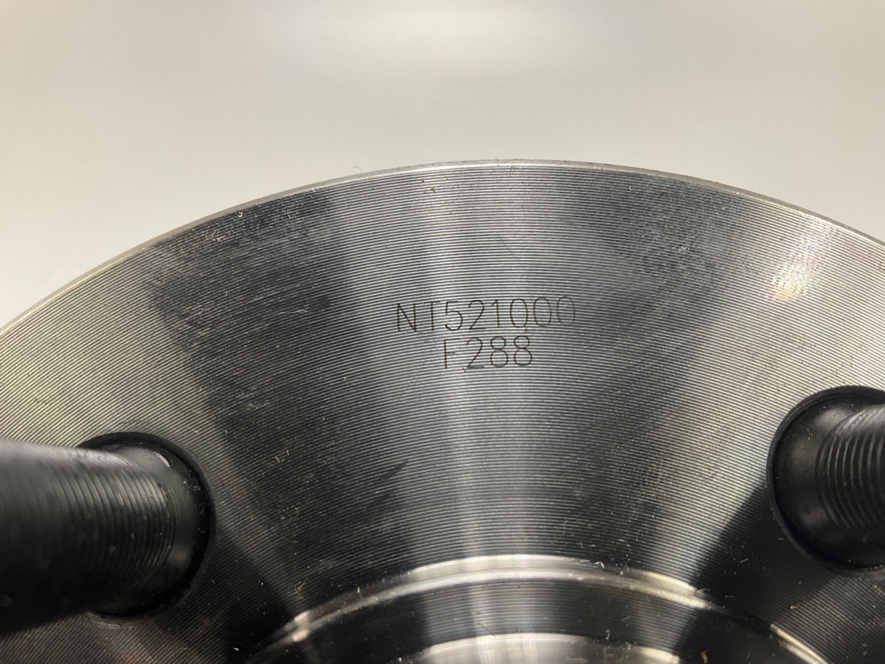 INCOMPLETE - Proline 521000 Front Wheel Hub (HUB ONLY, NO BEARING)