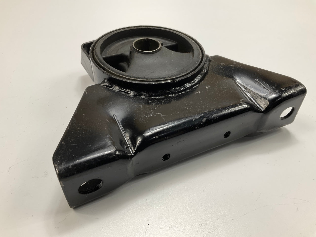 Proline 8884 Front Right Motor Mount For 1999-2001 Mazda Protege 1.6L-L4