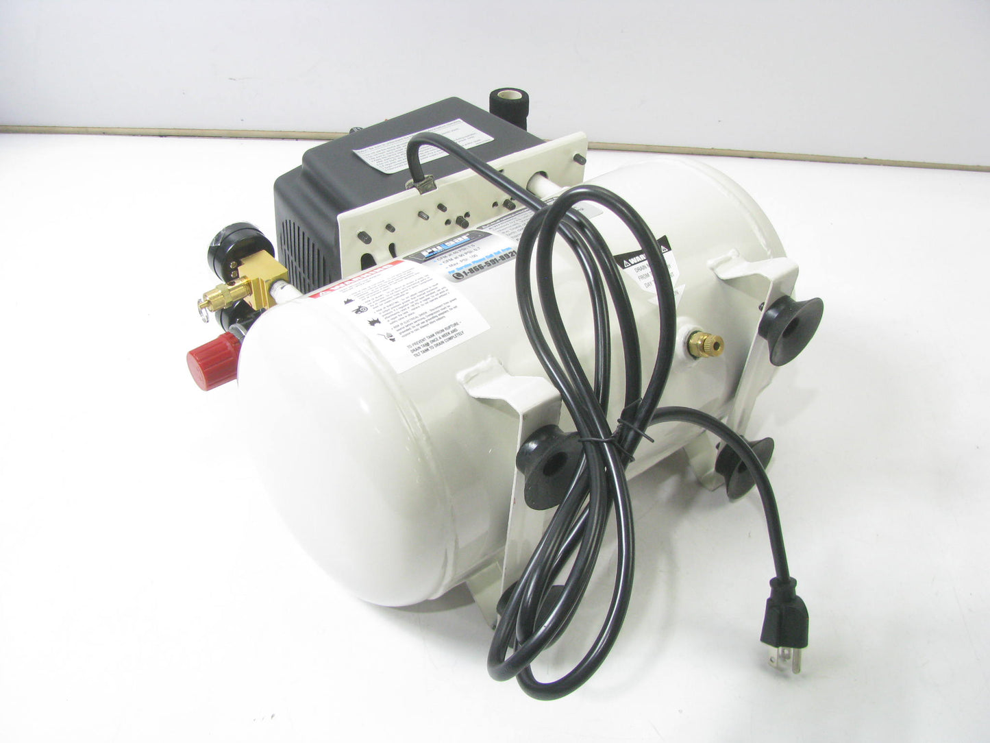 Pulsar PCE6021K 2 Gallon Air Compressor - Oilless, 1/3 HP, 0.7CFM @ 90 PSI