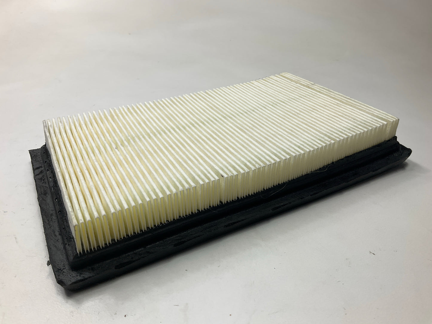 Purolator A15669 Engine Air Filter