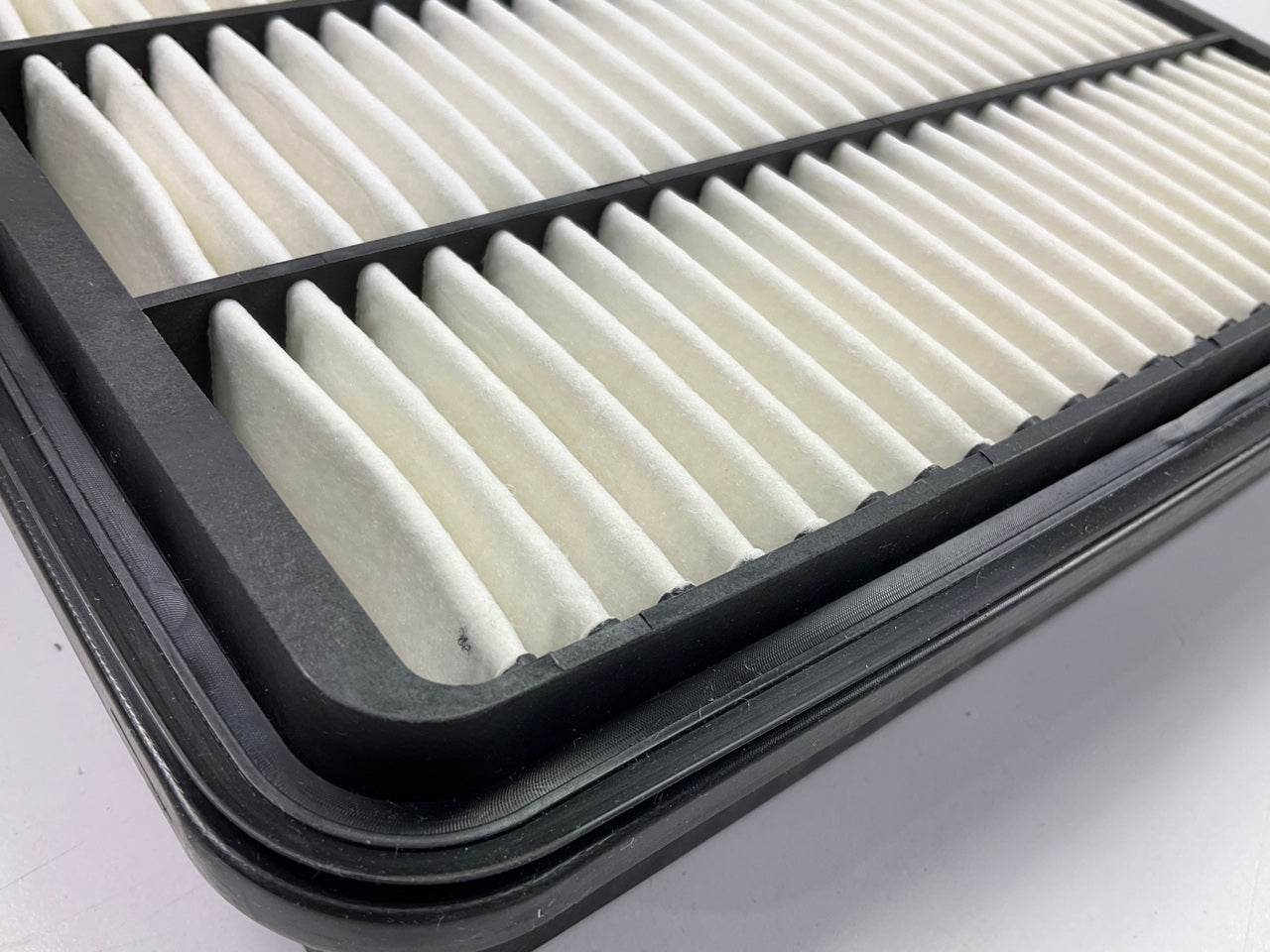 Purolator A25394 Engine Air Filter For 2002-2005 Hyundai XG350, 04-06 Amanti