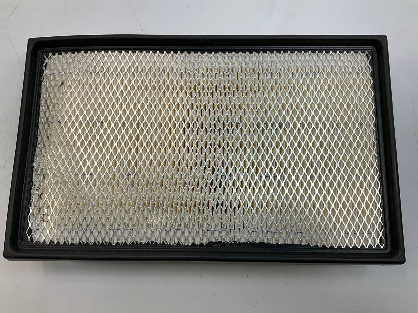 Purolator A35375 Engine Air Filter For 1999-2006 Volvo S80