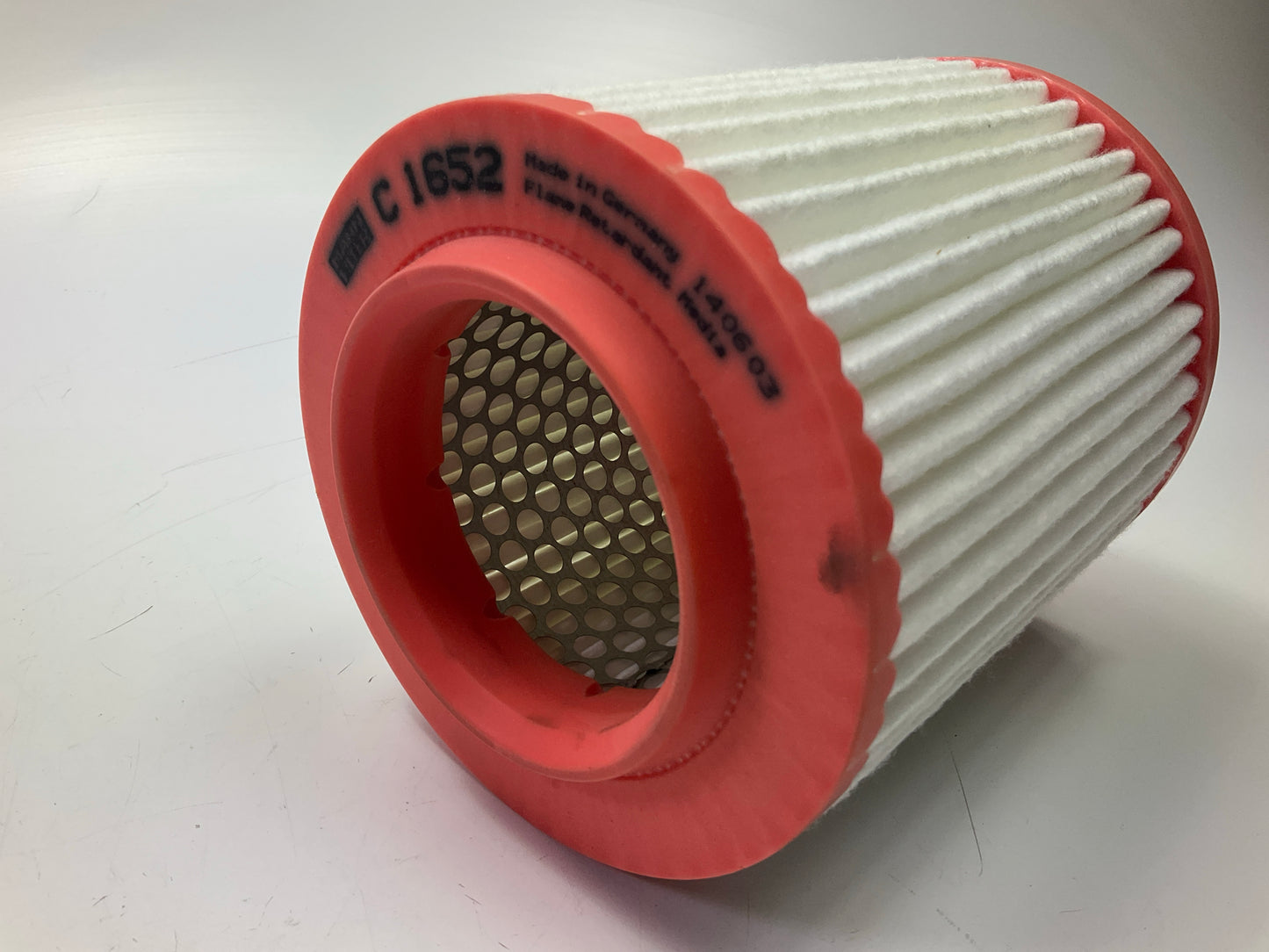 Purolator A35629 Engine Air Filter For 2004-2010 Audi A8 Quattro 4.2L