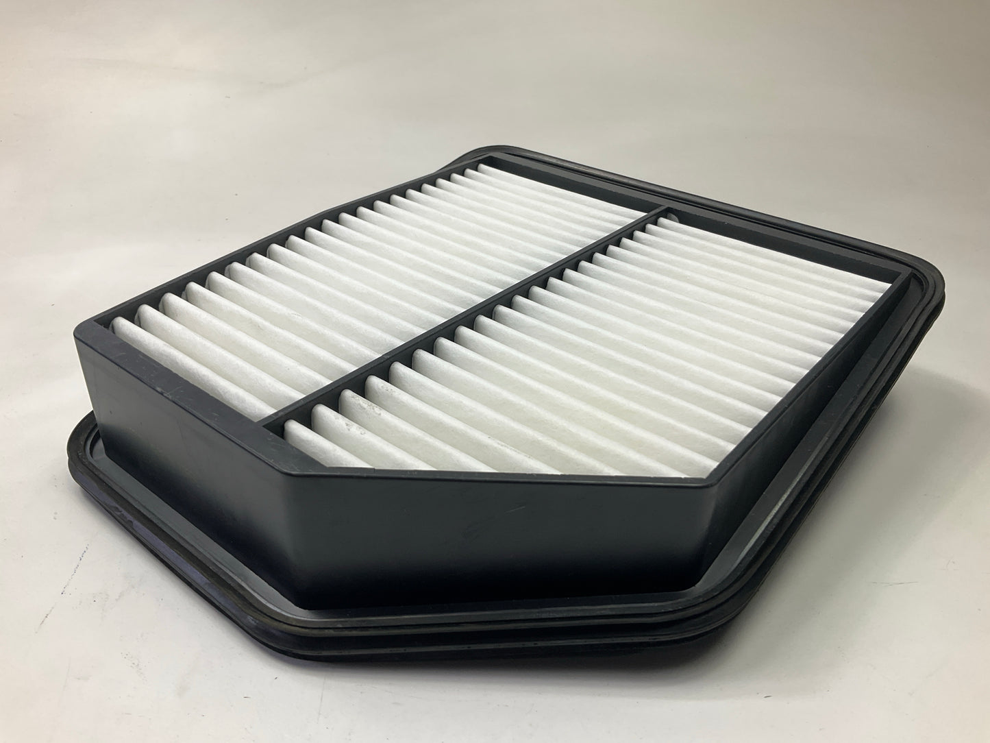 Purolator A36101 Engine Air Filter For 2009-2016 Suzuki Grand Vitara