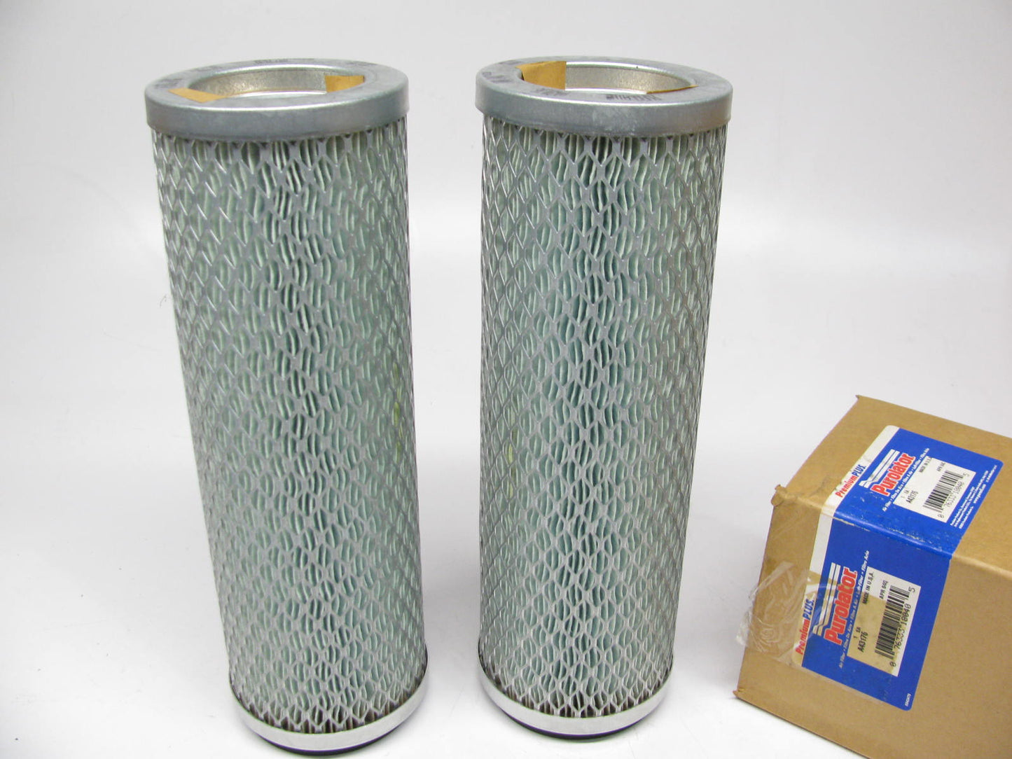 (2) Purolator A43176-2 Air Filter Replaces A1117C 93342 87342 42342