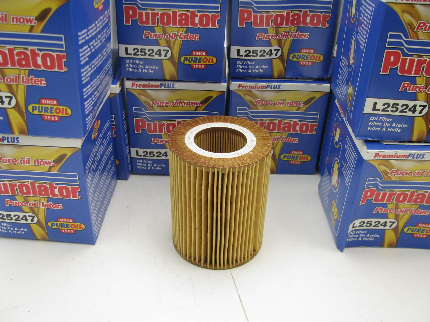 (12) Purolator L25247 Engine Oil Filter 1996-2009 BMW 2.2L 2.5L 2.8L 3.0L-L6