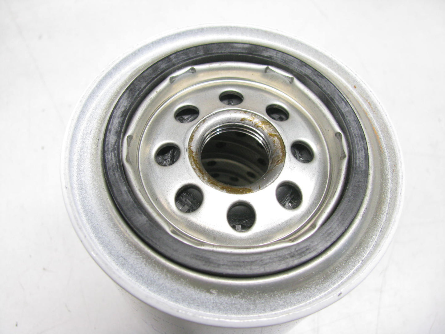 Purolator L30015 Oil Filter Replaces  51581 77010793 892575 184360 AT19044T