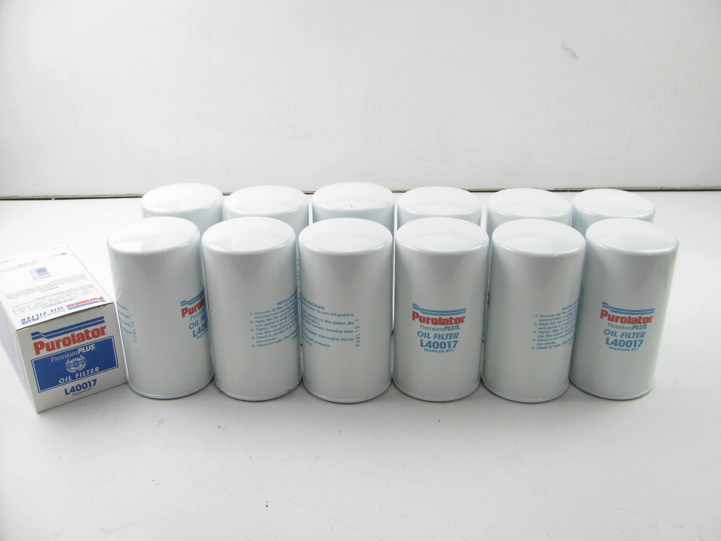 (12) Purolator L40017 Oil Filter Replaces PH977A 51773 L40107 LFP299 LF426 LF787