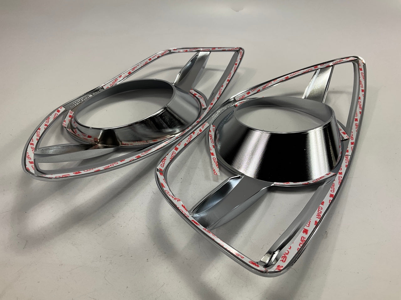Putco 401784 Chrome Fog Light Trim For 2007-2012 Hyundai Santa Fe