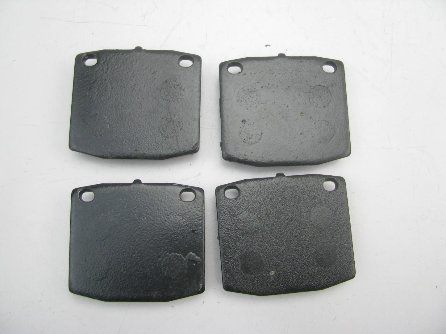 Quality 086-1082 Front Disc Brake Pad Set - Organic