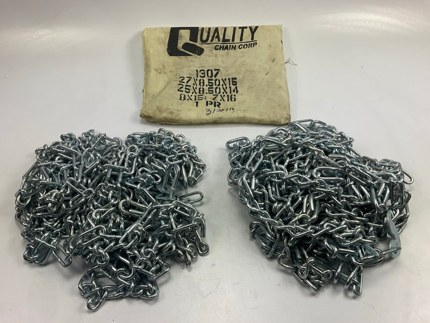 Quality Chain 1307 Tire Snow Chains PAIR 25x8.50-14, 7.2-16, 27x8.50-15