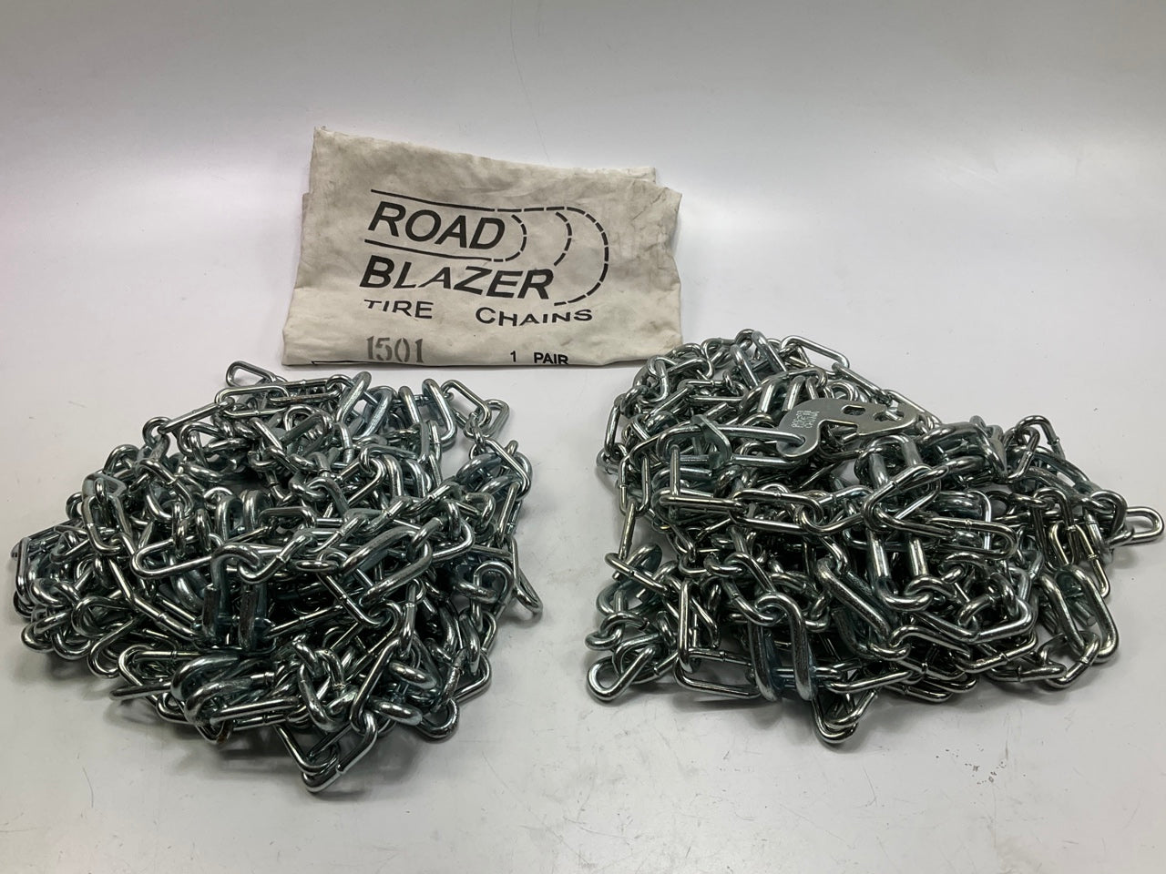 Quality Chain 1501 Tire Snow Chains Skidsteer Round Twist Link 10-16.5 31/10-20