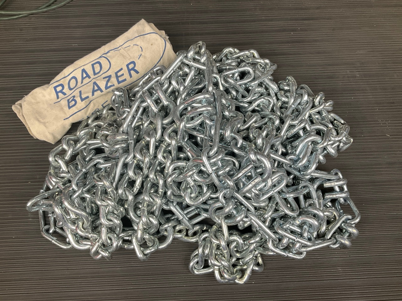1/2 Pair Quality Chain 4461HH Tire Snow Chain 11-24.5, 12.5-22.5, 12-22.5 Tires