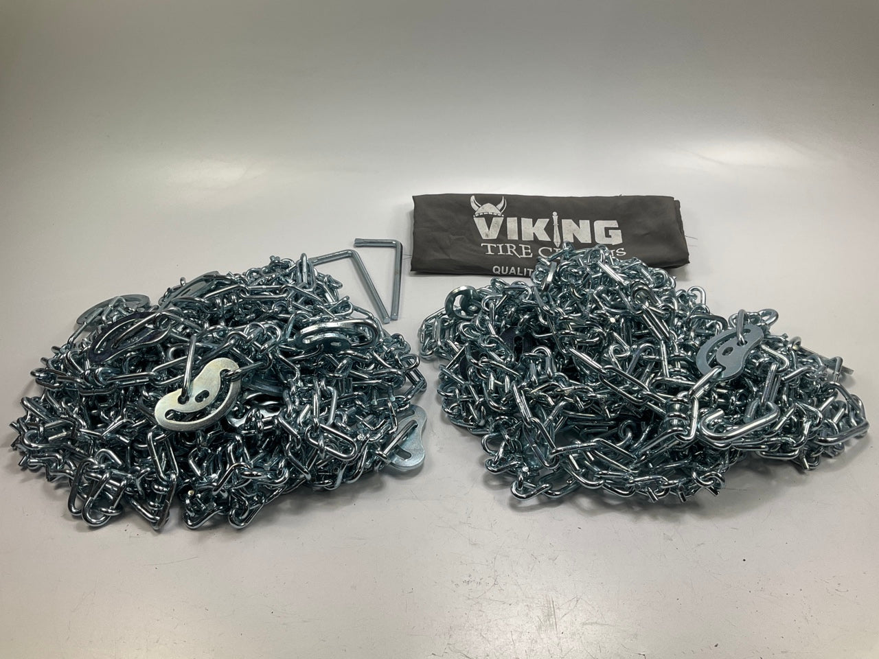 PAIR Quality 4845CAM V Bar Dual 10.00-20 Truck Tire Chain 11-22.5,  275/80-22.5
