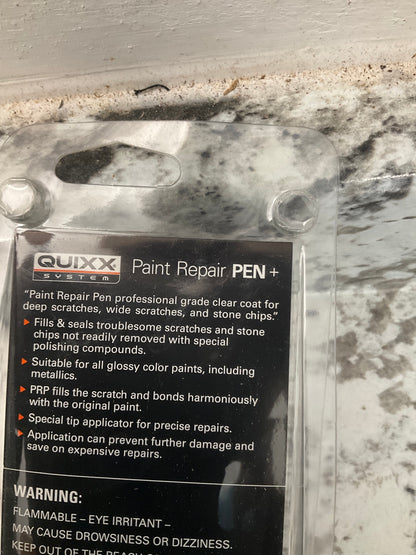 QUIXX 10050 Clear Coat Paint Repair Pen, Fills Damaged Areas With Clear Lacquer