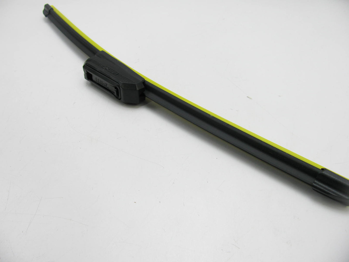 Rain-x 5079277-2 Latitude Water Repellent Front Right Windshield Wiper Blade 20''