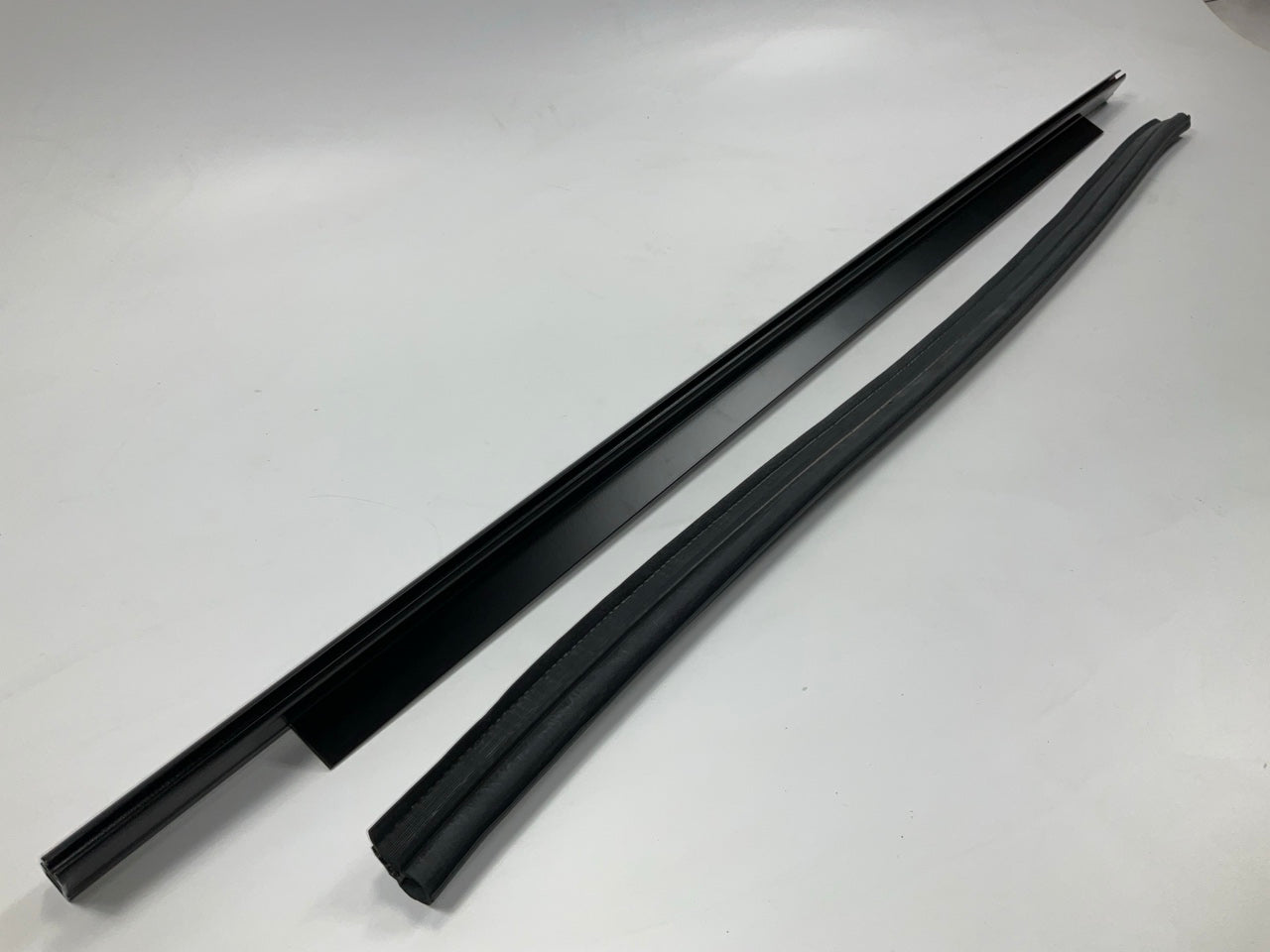 Rampage 87135 Tailgate Tonneau Bar Kit For 2007-2018 Wrangler (JK)