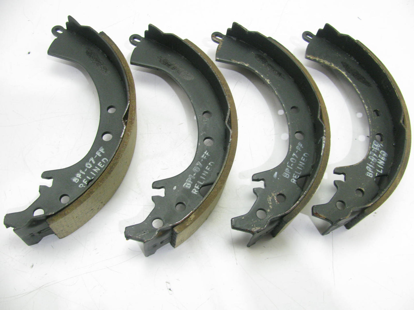 Raybestos 528RP Relined REAR Brake Shoes For 1983 Toyota Celica