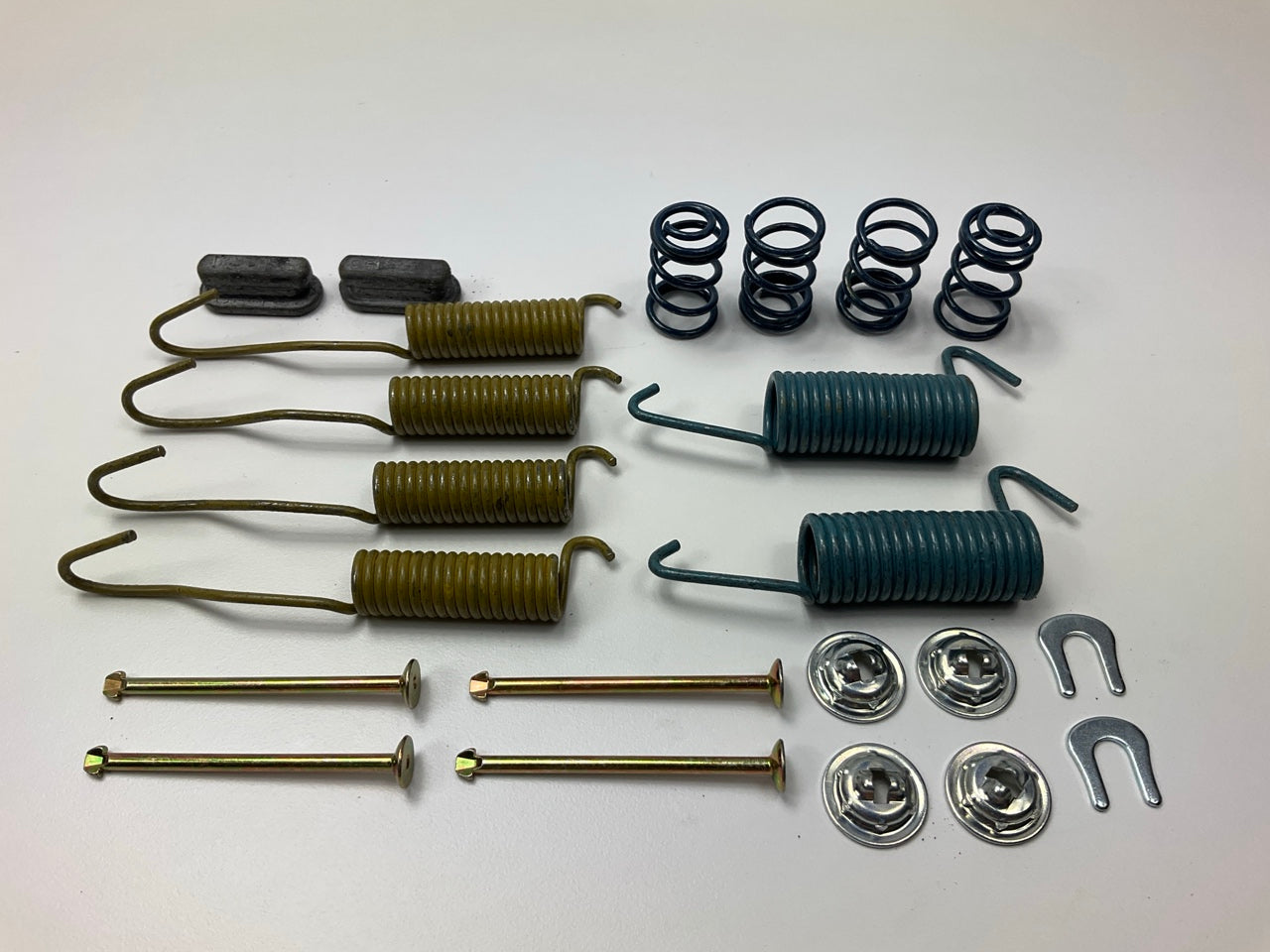 Raybestos H7267 Rear Drum Brake Hardware Kit