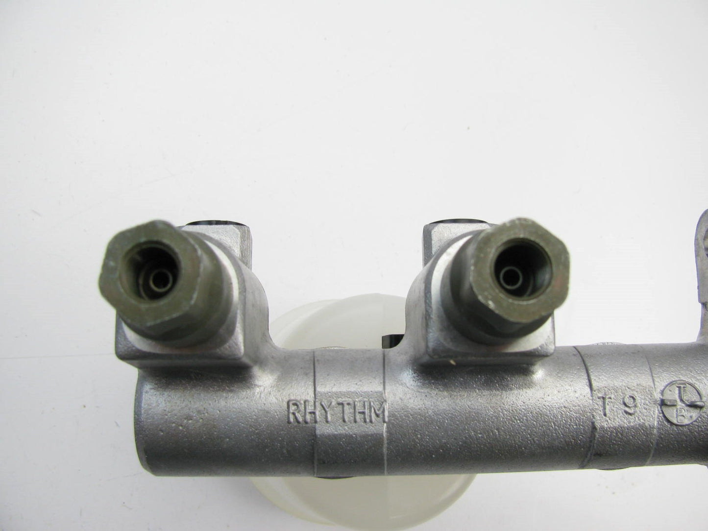 Raybestos MC390160 Brake Master Cylinder For 1991-1993 Isuzu Stylus Auto Trans.