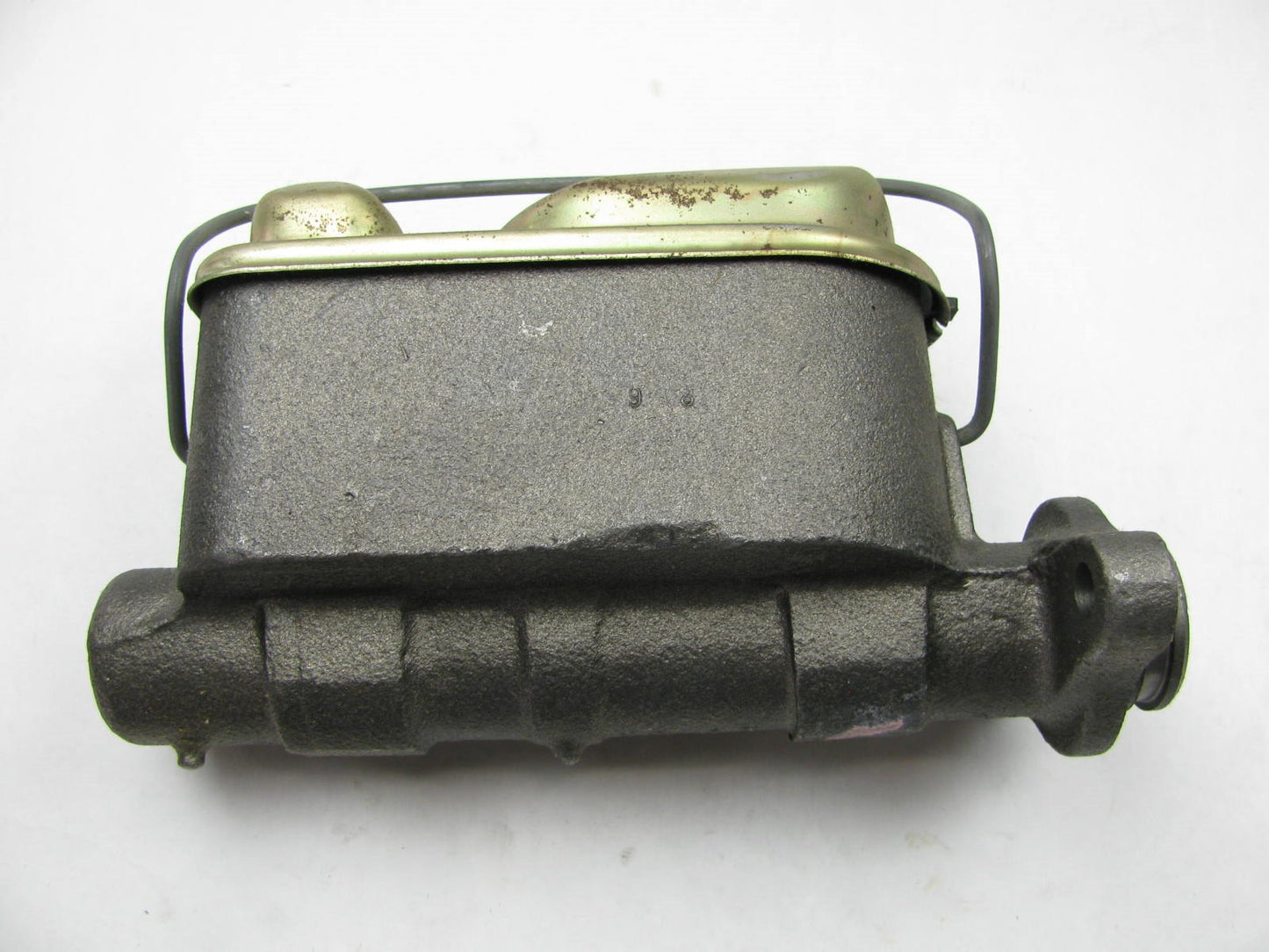 Raybestos MC39011 Brake Master Cylinder -  Single Piston Calipers Under 8500 Lb