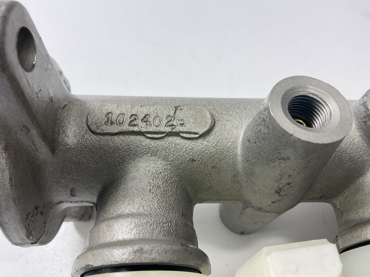 Raybestos MC390141 Brake Master Cylinder For 1993-1997 Nissan Altima