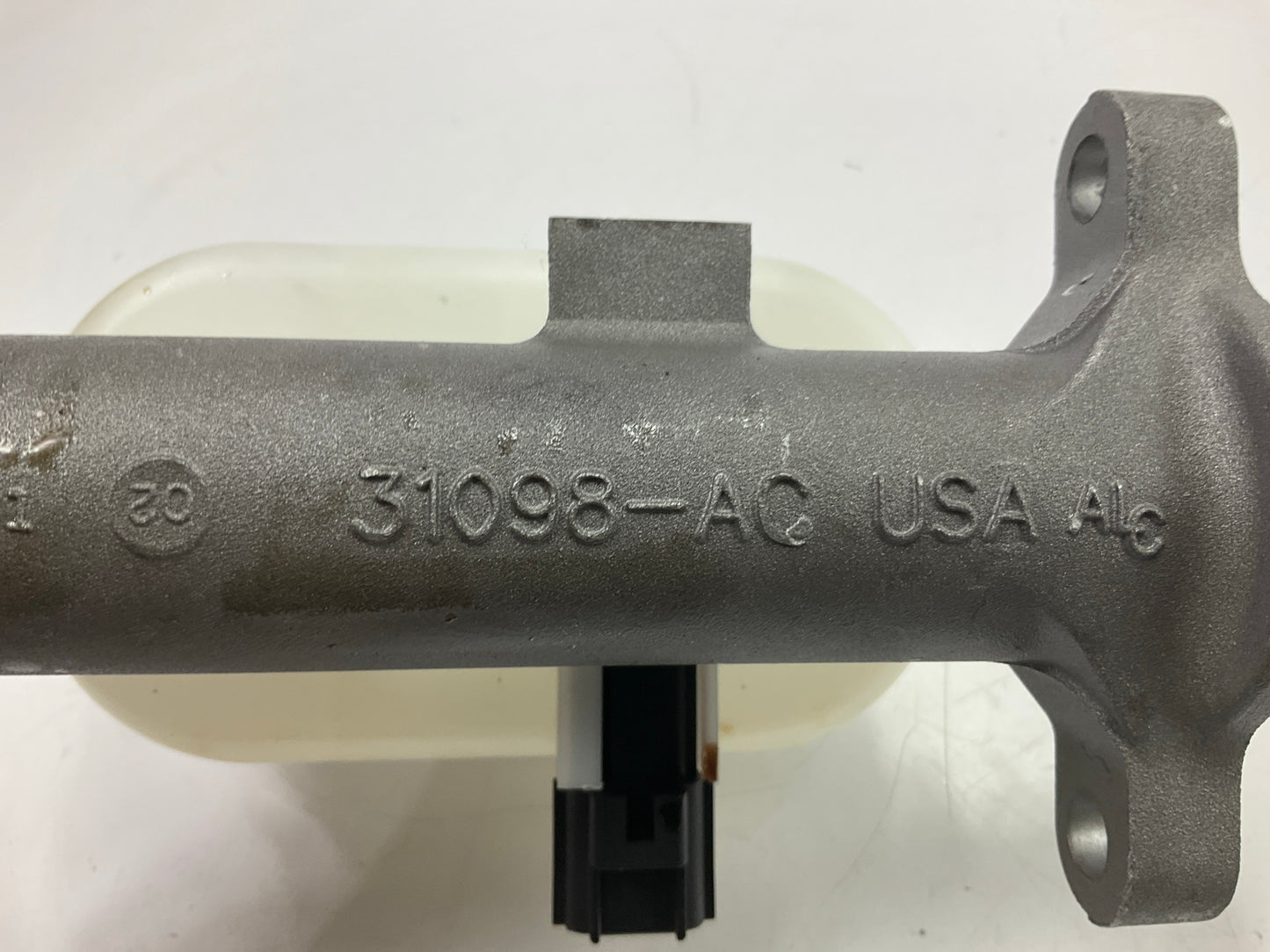 Raybestos MC390581 Brake Master Cylinder For 1999-2003 Ford Windstar